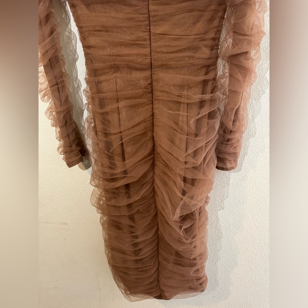 Elegant Off-Shoulder Brown Dress - Picture 6 of 12